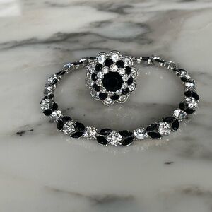 Chic Black and Silver Bracelet and Cocktail Ring set with Floral Design